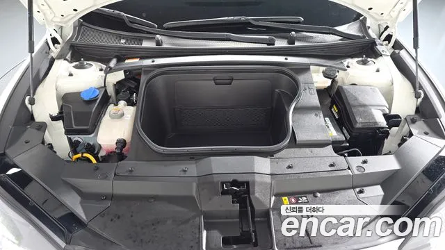 Hyundai Ioniq 6 — Фото автомобиля 9