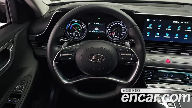 Hyundai Grandeur Grandeur (New) Hybrid — Фото автомобиля 13
