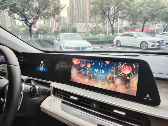 Chery Arrizo 8 — Фото автомобиля 6