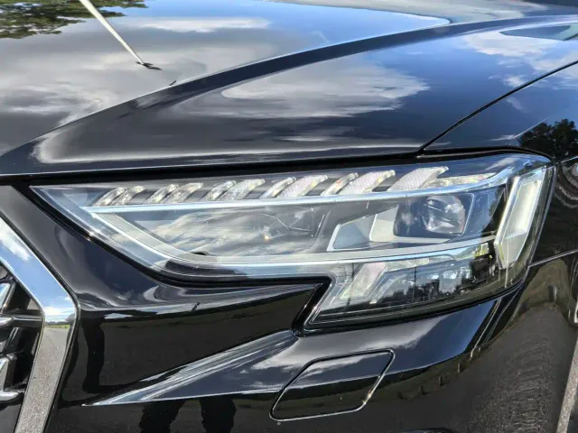 Audi A8 — Фото автомобиля 3