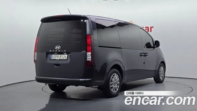 Hyundai Staria — Фото автомобиля 2