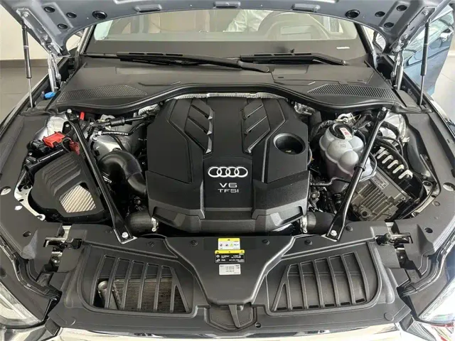 Audi A8 — Фото автомобиля 8