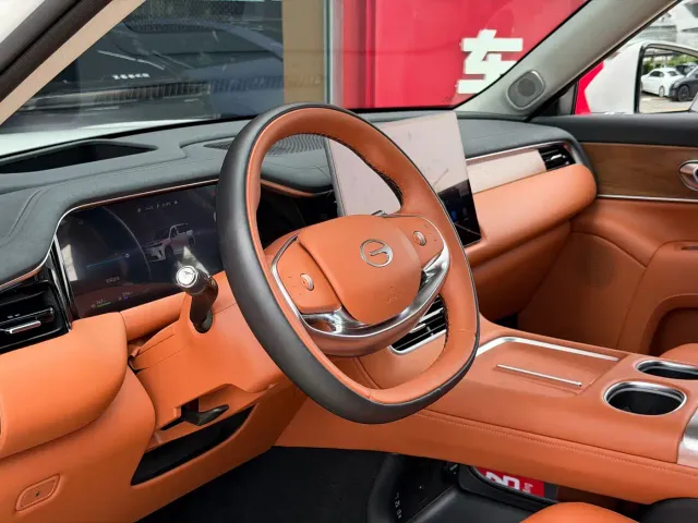 GAC Trumpchi Xiangwang S9 — Фото автомобиля 12
