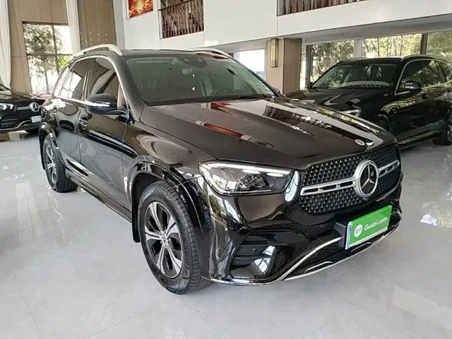 Mercedes-Benz GLE-Class — Фото автомобиля 3