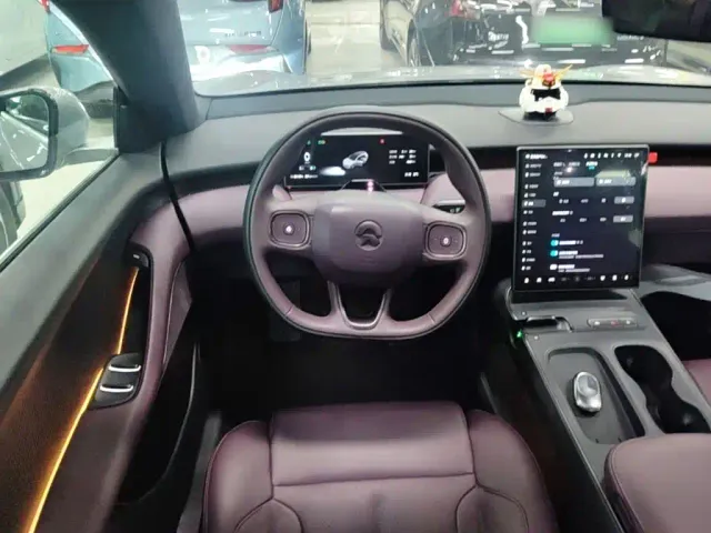 Nio ET5 Touring — Фото автомобиля 10
