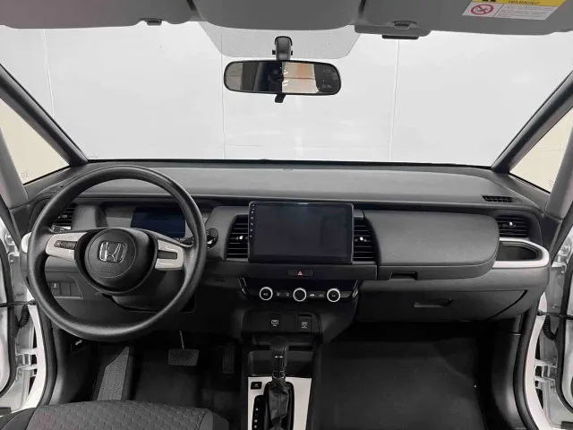 Honda Fit — Фото автомобиля 9
