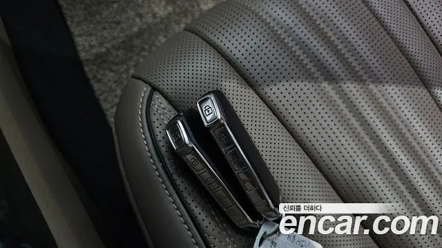 Kia K8 K8 Hybrid — Фото автомобиля 19