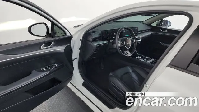 Kia K5 Prestige — Фото автомобиля 10