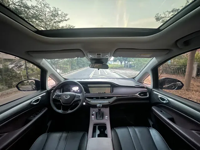 GAC Trumpchi M6 — Фото автомобиля 5