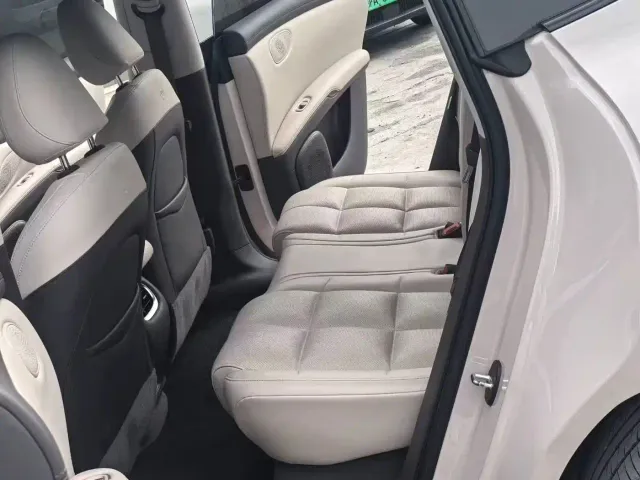 IM Motors LS6 — Фото автомобиля 6