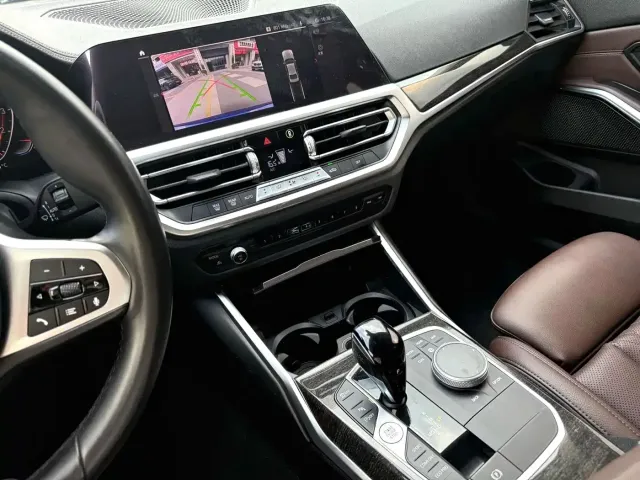 BMW 3 Series — Фото автомобиля 10