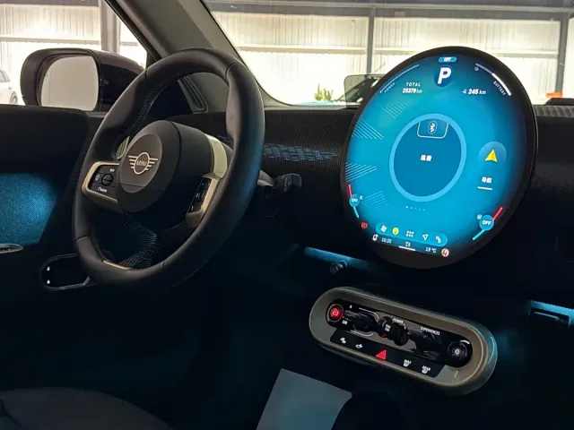 MINI Cooper — Фото автомобиля 11