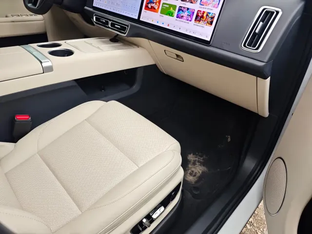 Li Auto Li Auto L7 2023 Pro — Фото автомобиля 13