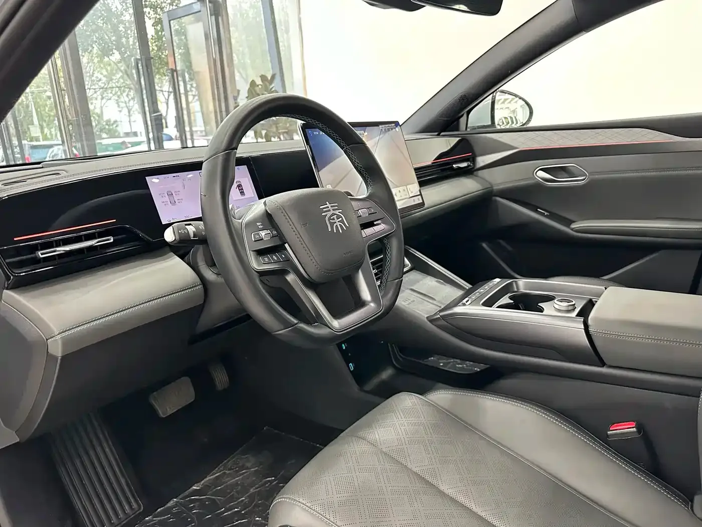 BYD Qin L 2025 Model EV 545KM Excellence Edition — Фото автомобиля 5