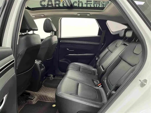 Hyundai Tucson — Фото автомобиля 6