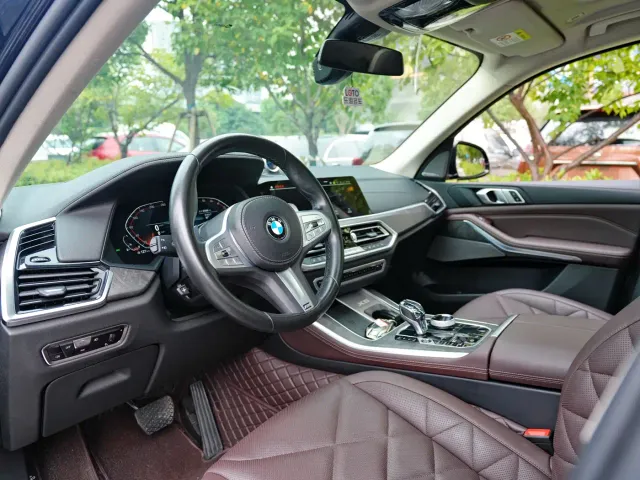 BMW X5 — Фото автомобиля 6