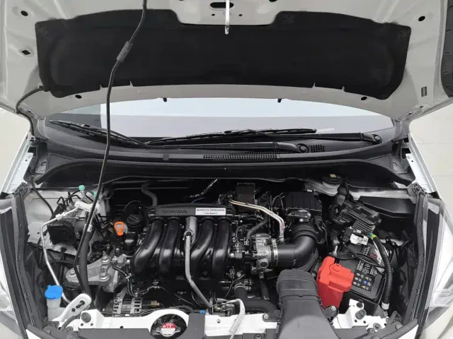 Honda Fit — Фото автомобиля 6