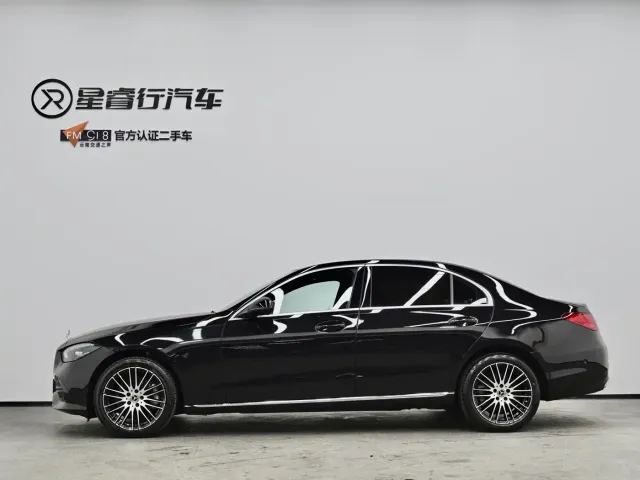Mercedes-Benz C-Class — Фото автомобиля 2