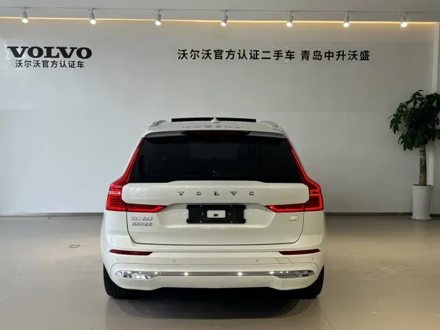 Volvo XC60 — Фото автомобиля 5