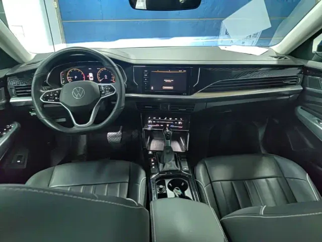 Volkswagen Passat — Фото автомобиля 9