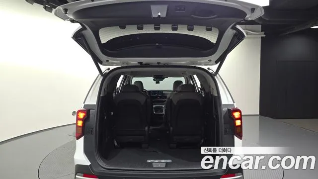 Kia Carnival — Фото автомобиля 26
