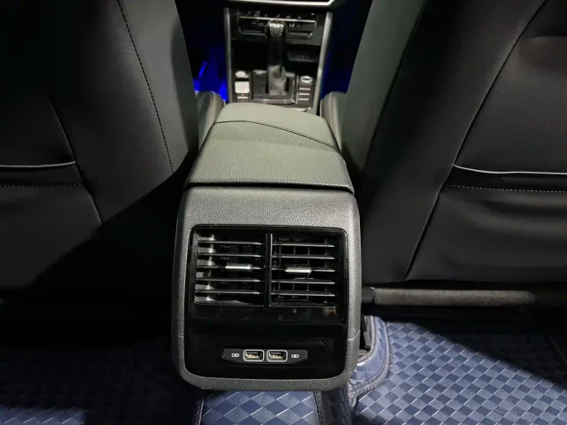 Volkswagen Sagitar — Фото автомобиля 15