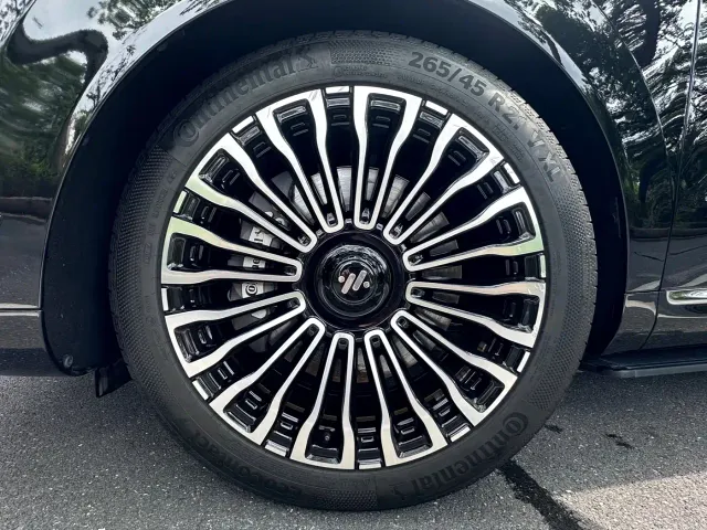 IM Motors LS9 — Фото автомобиля 19