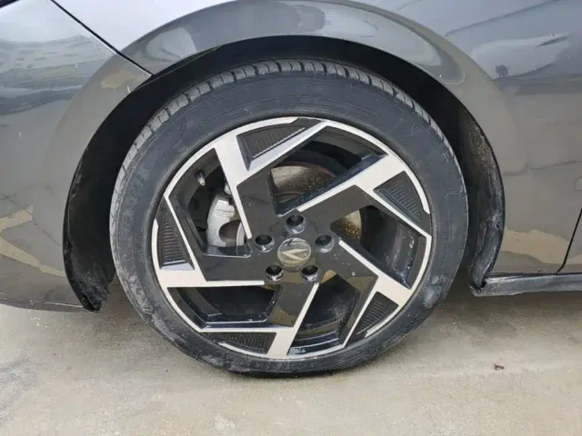 Changan Lamore — Фото автомобиля 24