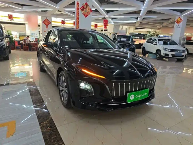 Hongqi E-QM5 — Фото автомобиля 3