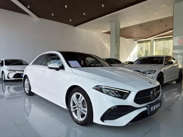 Mercedes-Benz A-Class — Фото автомобиля 2