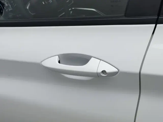 Geely Binyue — Фото автомобиля 18