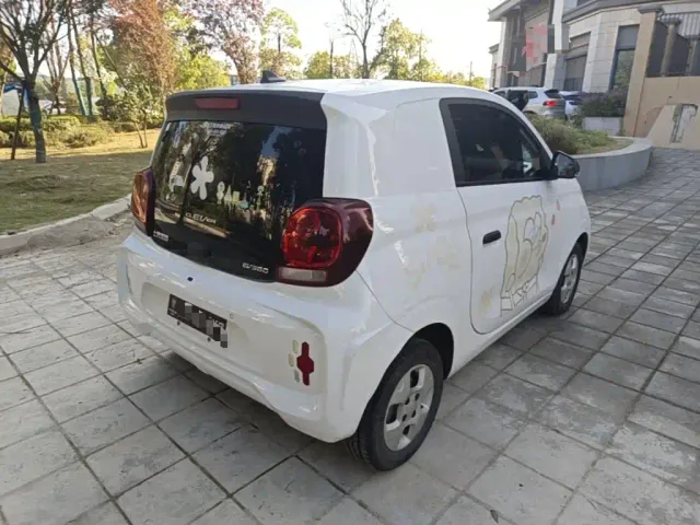 Roewe Clever — Фото автомобиля 6