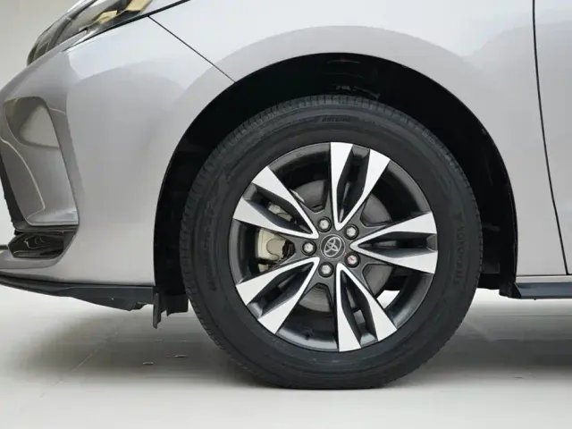 Toyota Granvia — Фото автомобиля 14