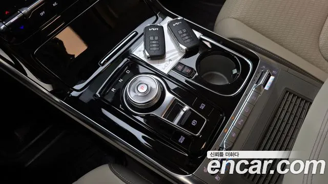 Kia Canival Carnival 4 поколение 7 мест Hi-Limousine — Фото автомобиля 9