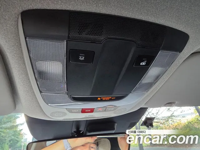Kia Niro — Фото автомобиля 12