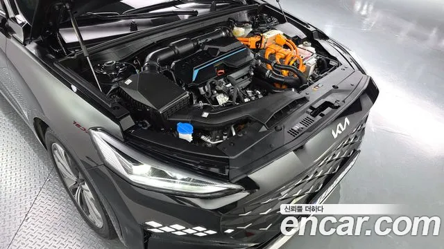 Kia K8 Hybrid — Фото автомобиля 9