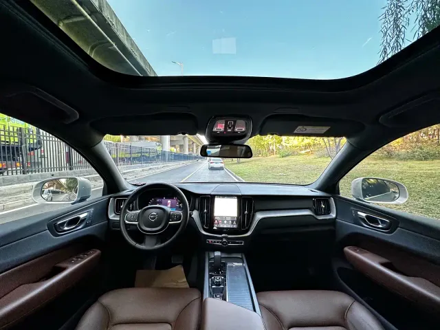 Volvo XC60 — Фото автомобиля 19