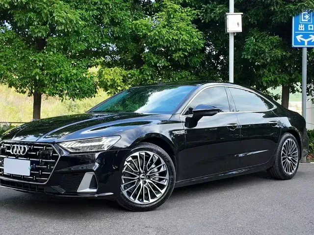Фотография автомобиля — Audi A7L