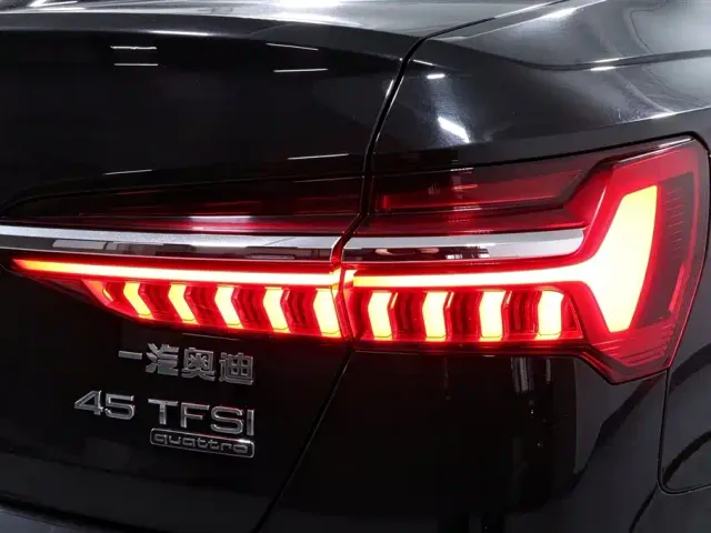 Audi A6L — Фото автомобиля 20