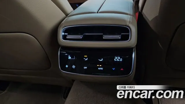 Genesis G80 Бензин 2.5 турбо AWD — Фото автомобиля 22