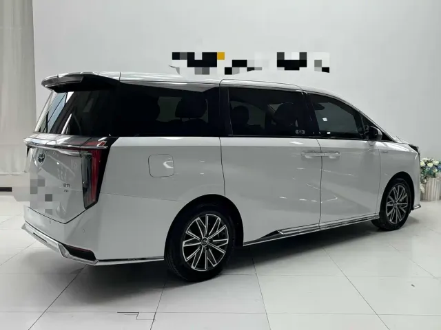GAC Trumpchi M8 — Фото автомобиля 3