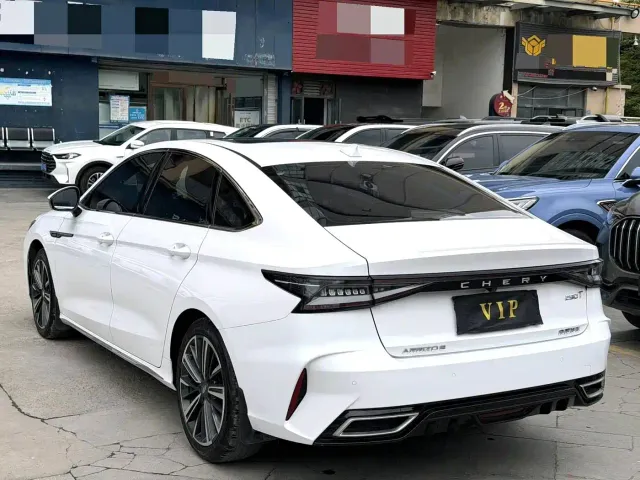 Chery Arrizo 8 — Фото автомобиля 9