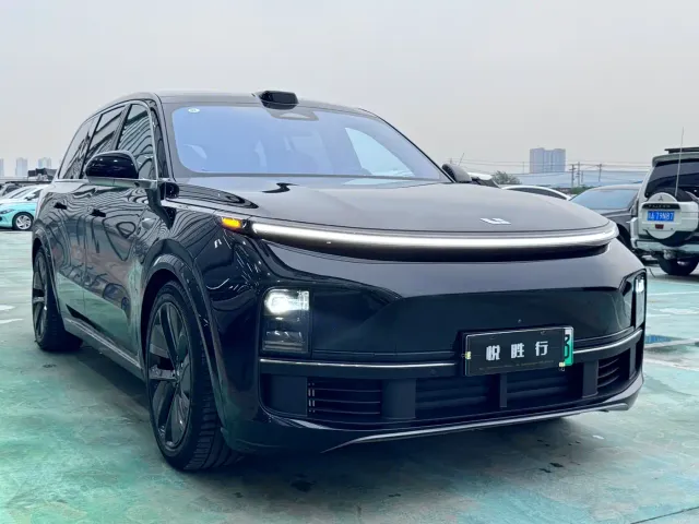 Li Auto L9 — Фото автомобиля 3