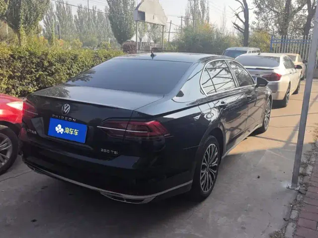 Volkswagen Phideon — Фото автомобиля 3