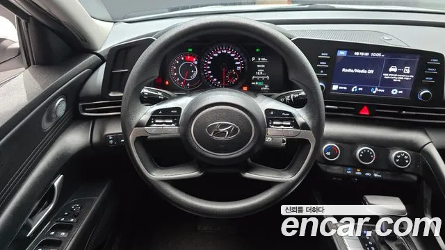 Hyundai AVANTE Avante (CN7) — Фото автомобиля 13