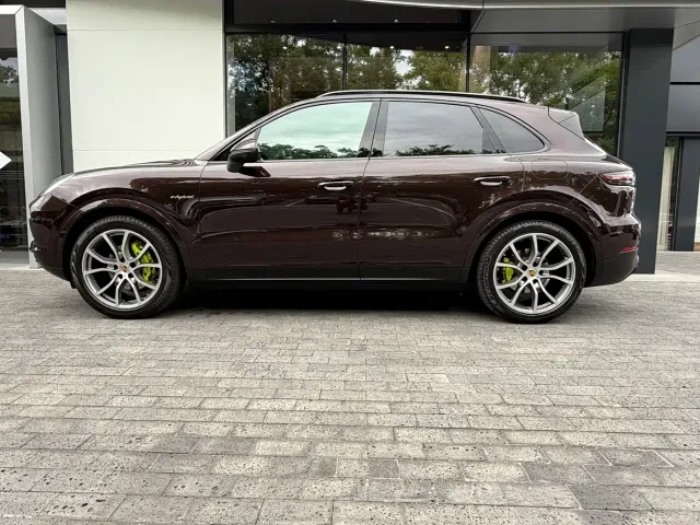 Porsche Cayenne — Фото автомобиля 2
