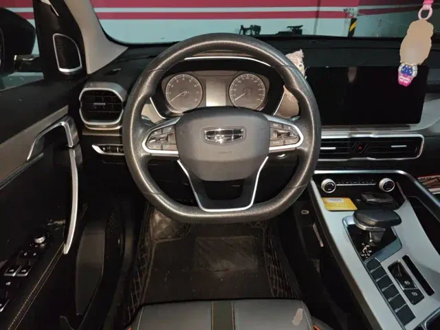 Geely Binyue — Фото автомобиля 6