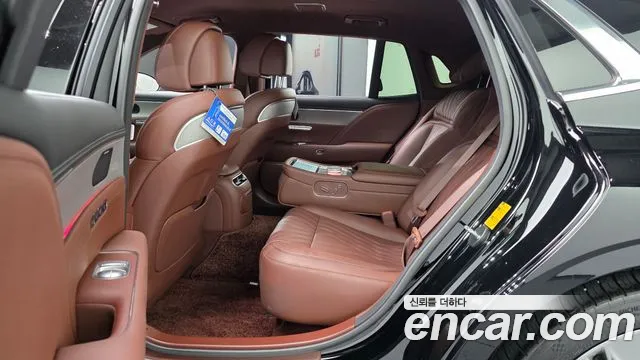 Genesis G90 Бензин 3.5 турбо AWD — Фото автомобиля 12