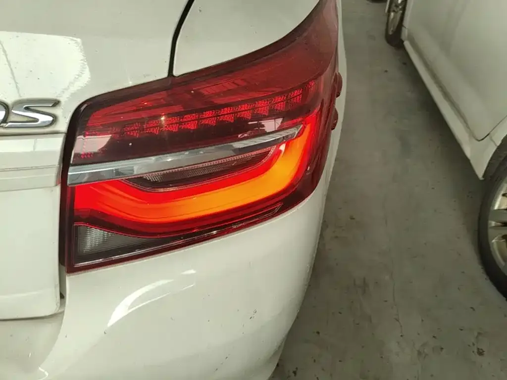 Toyota Vios 2022 1.5L 20th Anniversary Edition — Фото автомобиля 7