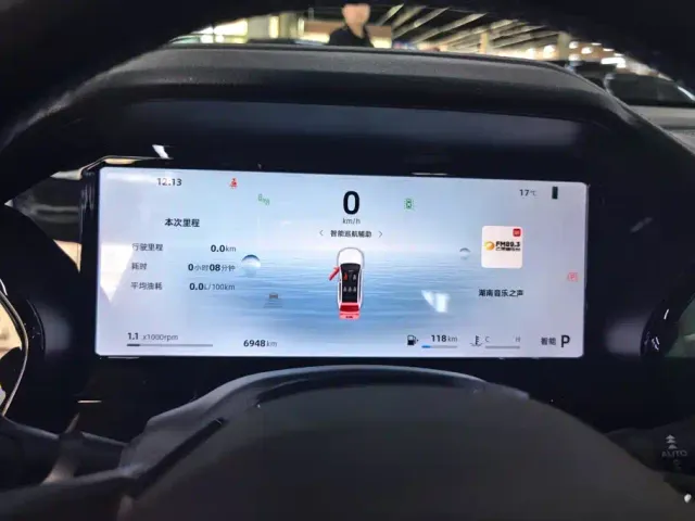Geely Xingyue L — Фото автомобиля 14